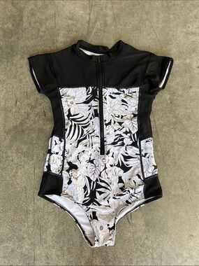 Black/White Floral Short Sleeve Front-Zip Swimsuit